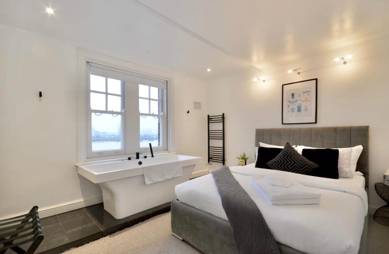 3 X Bedroom Riverside Flat With Hot Tub On Roof Terrace Londres Exterior foto